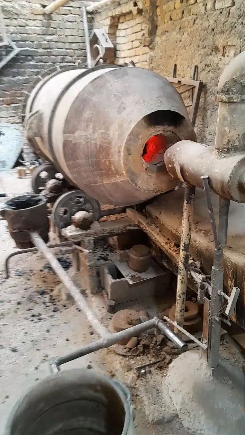 اجاره کارگاه ریختگری چدن برنج آلومینیوم باسوخت گاز|اجارهٔ دفتر صنعتی، کشاورزی، تجاری|اصفهان, رهنان|دیوار