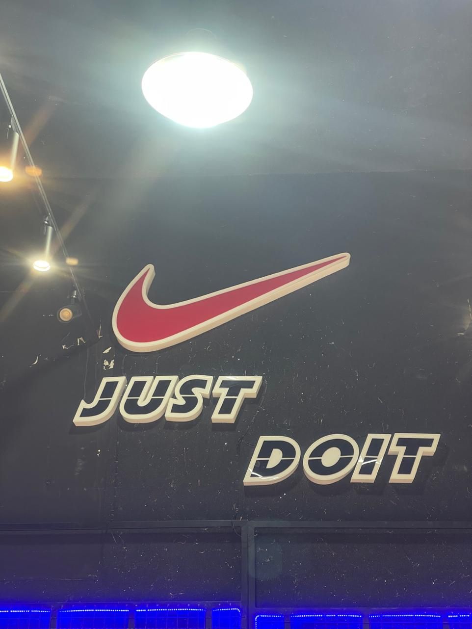 تابلوسازی و چاپ بنر|خدمات پیشه و مهارت|مشهد, هفده شهریور|دیوار