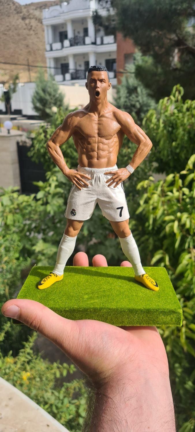 فیگور رونالدو/CR7/رزینی|مجسمه، تندیس، ماکت|پردیس, فاز ۱|دیوار