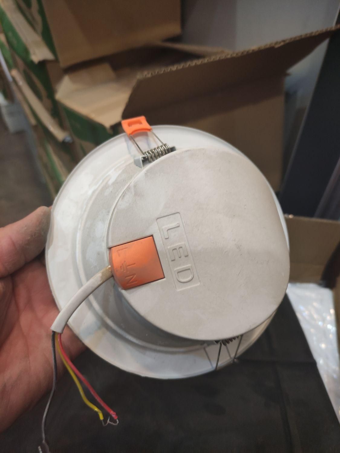 چراغ ال ای دی سوخته|لامپ و چراغ|مشهد, ارشاد|دیوار