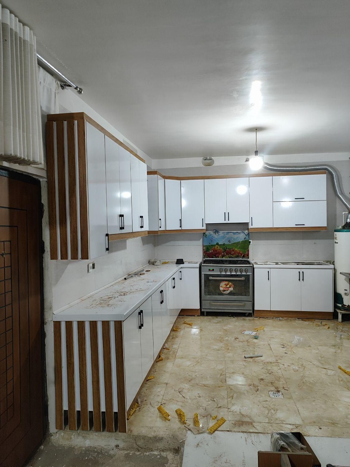 کابینت های گلاس mdf کمد ودرب اتاقی تعمییرات|کتابخانه، شلف، قفسههای دیواری|سیرجان, |دیوار