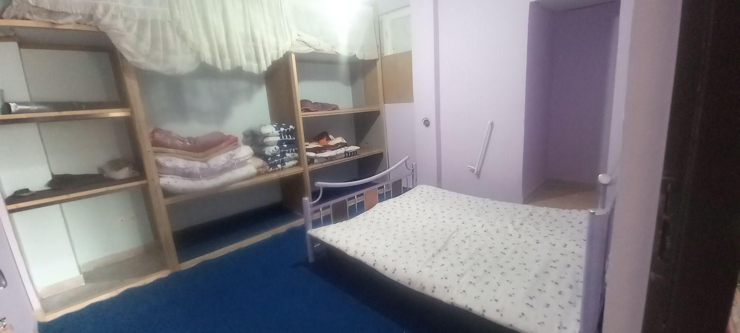 اجاره منزل ویلایی حیاط دار مخصوص خانواده|اجارهٔ کوتاه‌مدت آپارتمان و سوئیت|شیراز, حجت آباد|دیوار