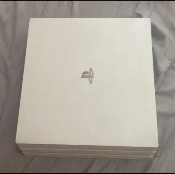 ps4پرو poroکپی خور سفید کمیاب|کنسول، بازی ویدئویی و آنلاین|اصفهان, شفق|دیوار