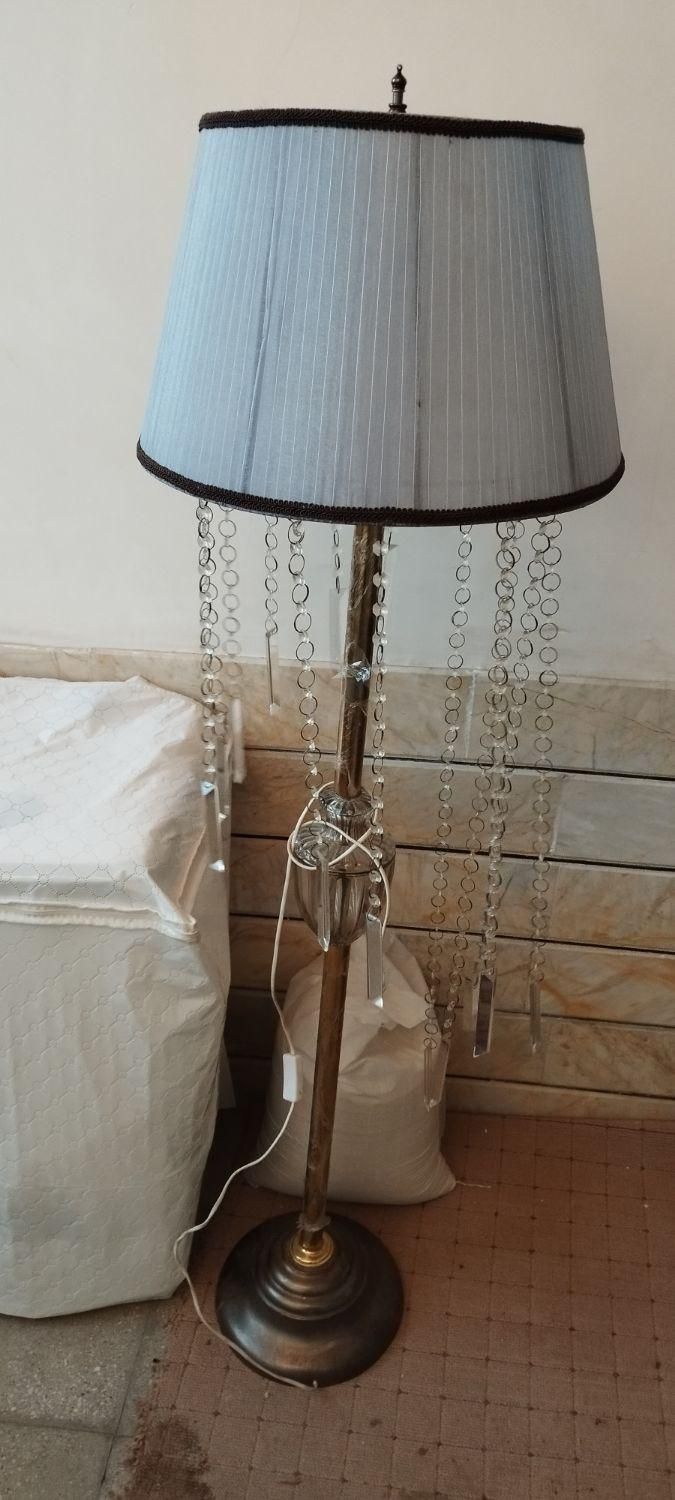 نداشت جا ب فروش میرسه|چراغ خواب و آباژور|ورامین, |دیوار
