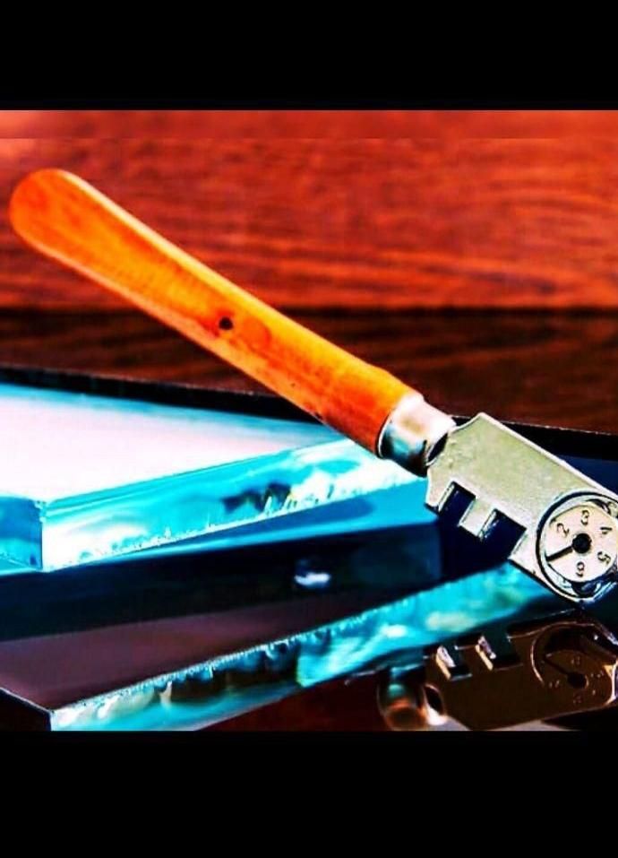 شیشه بری شیشه ساختمانی...سکوریت.|خدمات پیشه و مهارت|شیراز, شهرک امیر کبیر|دیوار