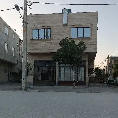فروش فوری خانه در شهرک مدنی خیابان دانشگاه|فروش خانه و ویلا|همدان, |دیوار