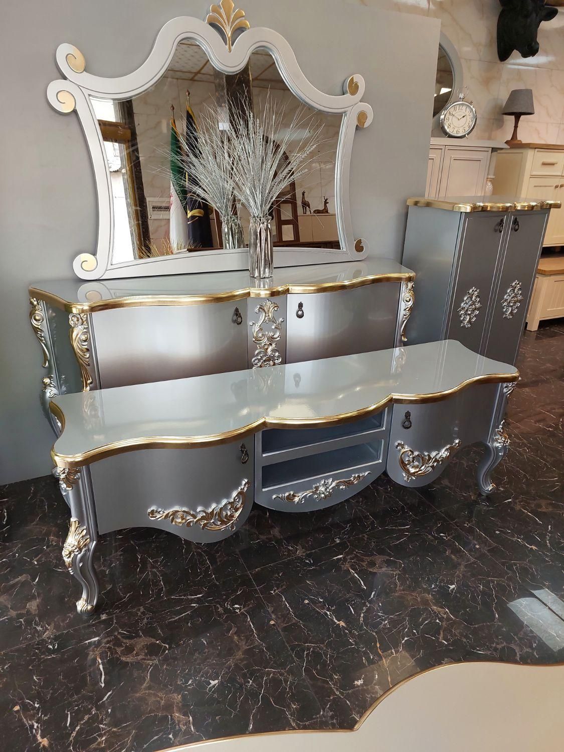 آینه و کنسول جهازشیک|بوفه، ویترین، کنسول|تهران, شهرک ولیعصر جنوبی|دیوار