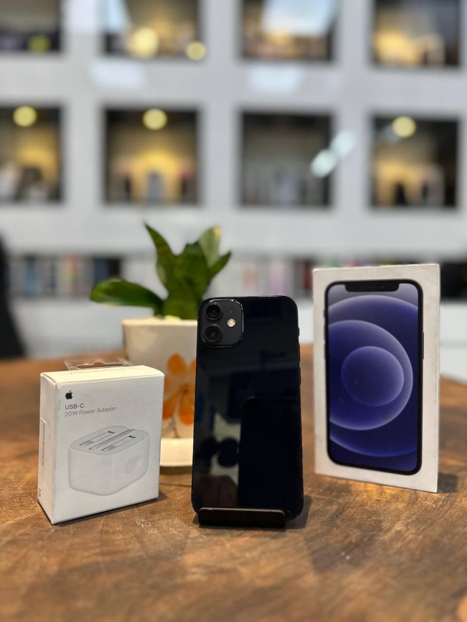 اپل iPhone 12 mini با حافظهٔ ۱۲۸ (نقد چک سفته)|موبایل|تهران, سیدخندان|دیوار