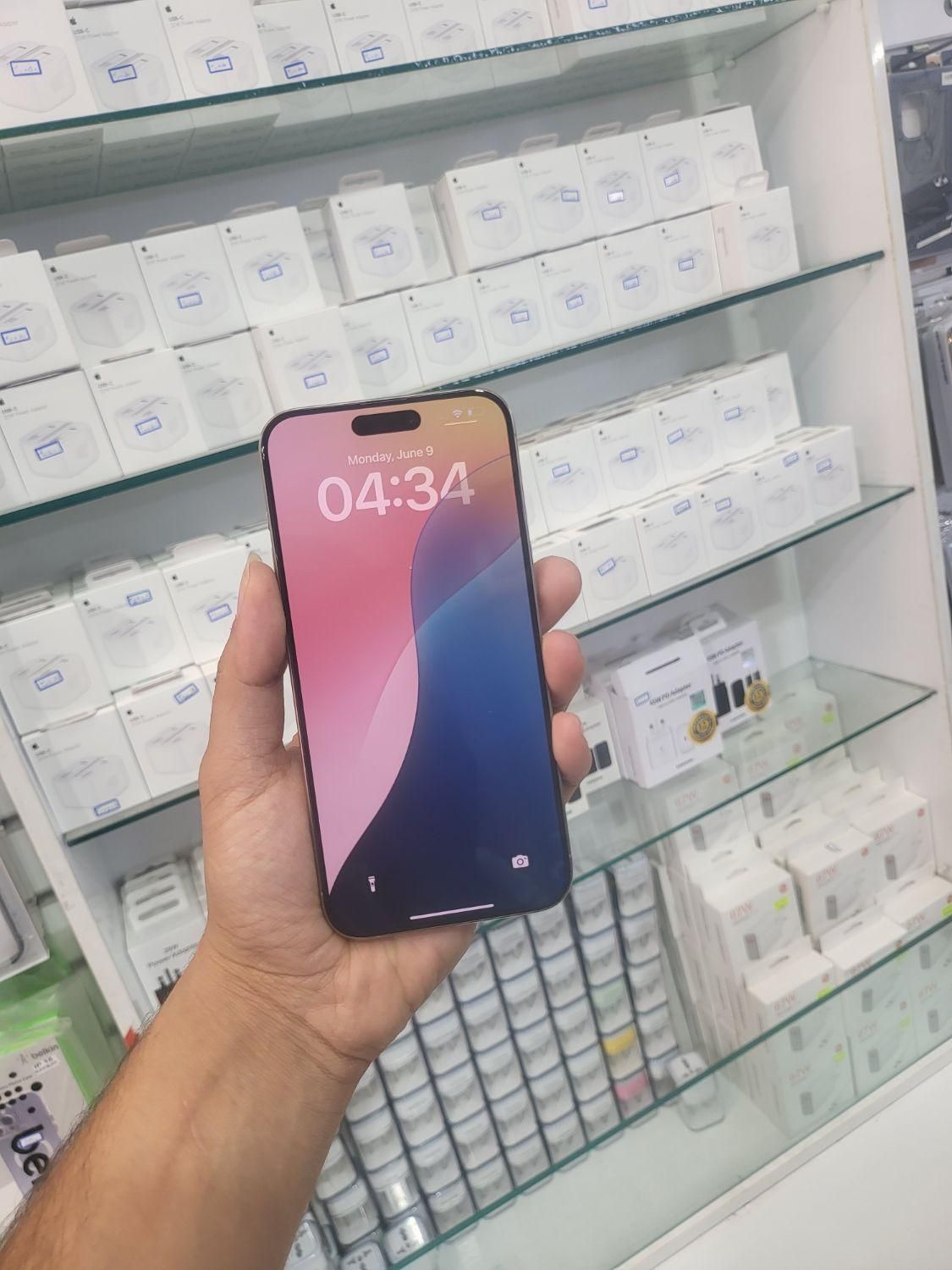 اپل iPhone 15 Pro Max با حافظهٔ ۲۵۶ گیگابایت|موبایل|اسلام‌شهر, |دیوار
