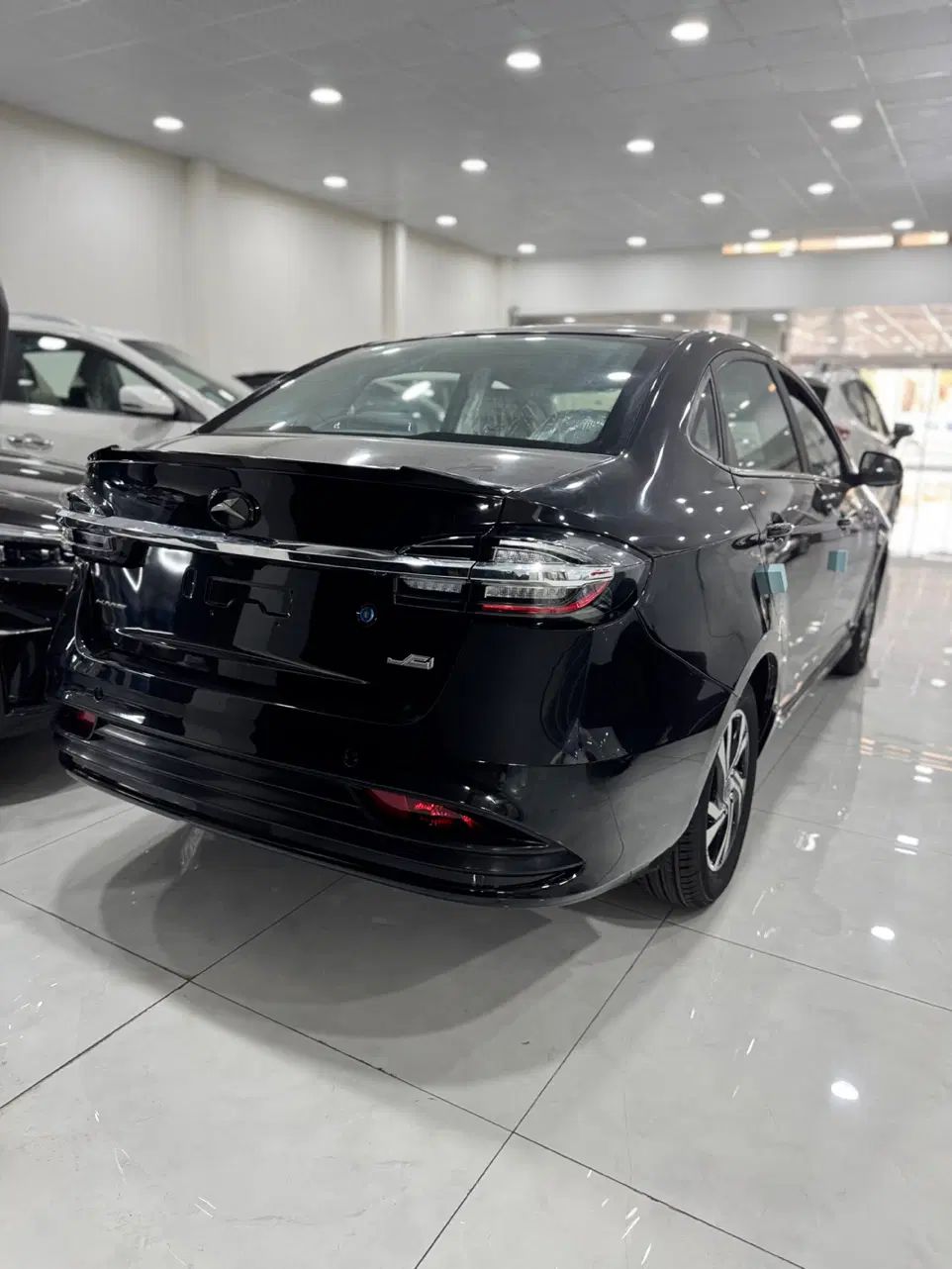 کی‌ام‌سی ایگل مدل ۱۴۰۴ - کرمان موتور حسینی|خودرو سواری و وانت|شیراز, بعثت|دیوار