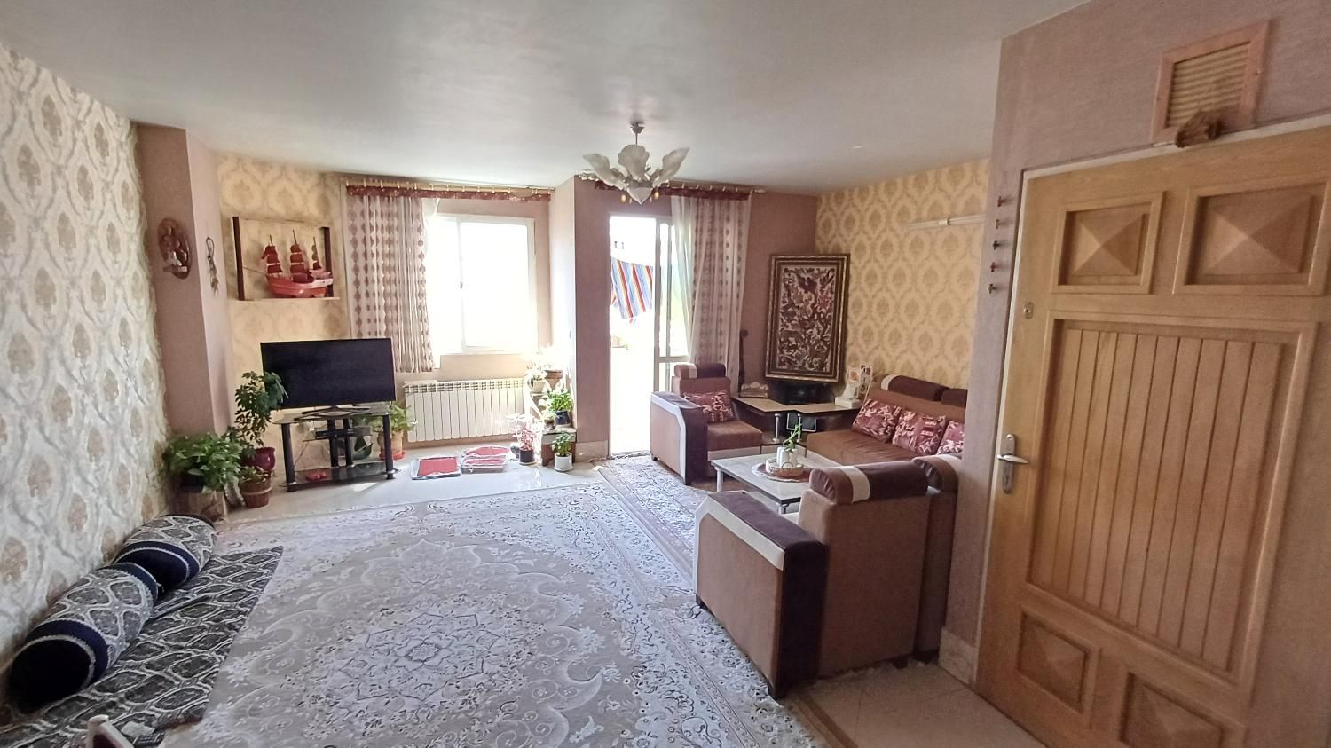 آپارتمان ۸۳ متری دو خوابه عبدالرزاق|فروش آپارتمان|اصفهان, شهشهان|دیوار