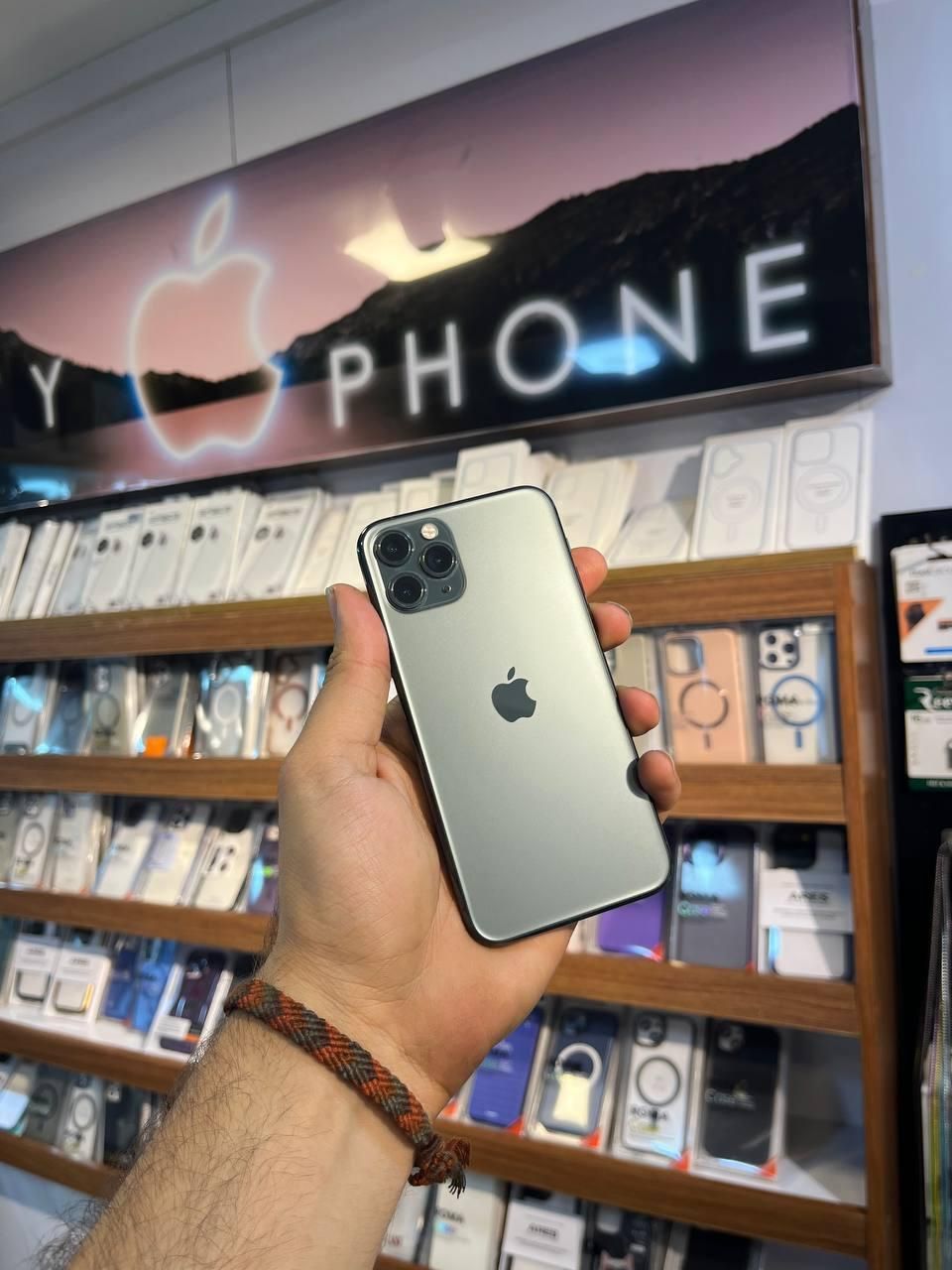 گوشی IPhone 11 Pro  حافظه ۲۵۶گیگ دوسیم|موبایل|رشت, منظریه|دیوار