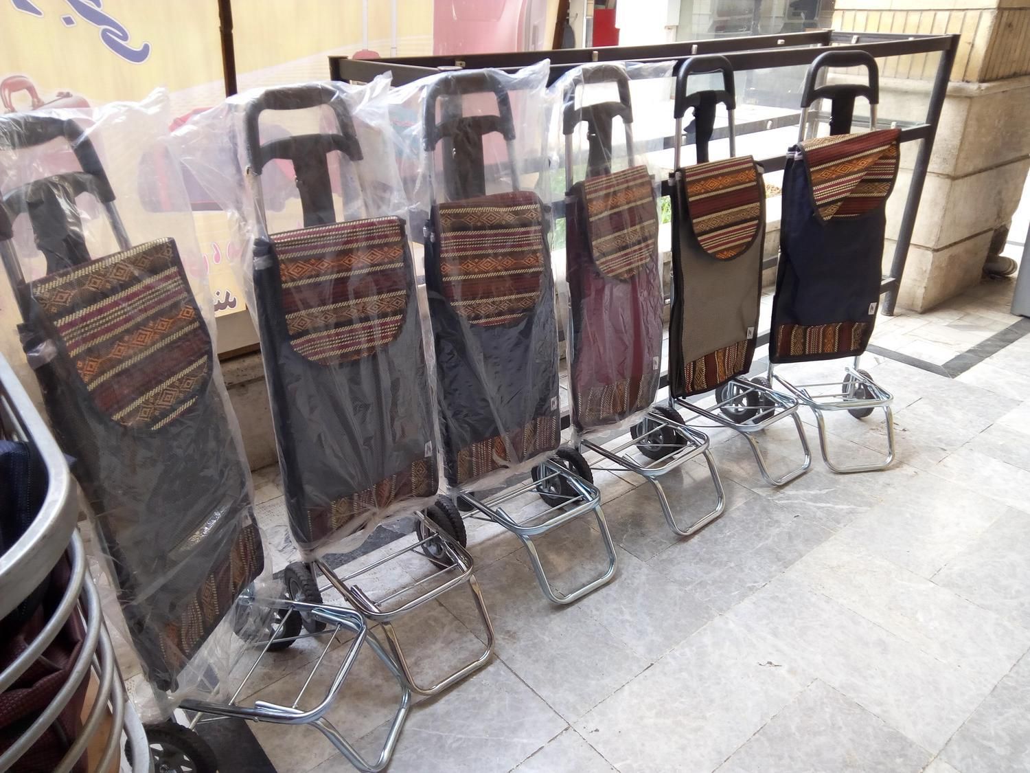 چرخ خرید چرخ درشت چرخ تاشو|کیف، کفش، کمربند|مشهد, خین عرب|دیوار