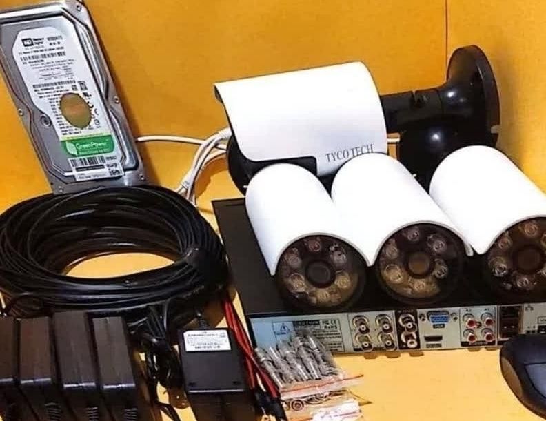 دوربین مداربسته 5MP((دستگاه XVR4 کانال 5mp))بهترین|دوربین مداربسته|یاسوج, |دیوار