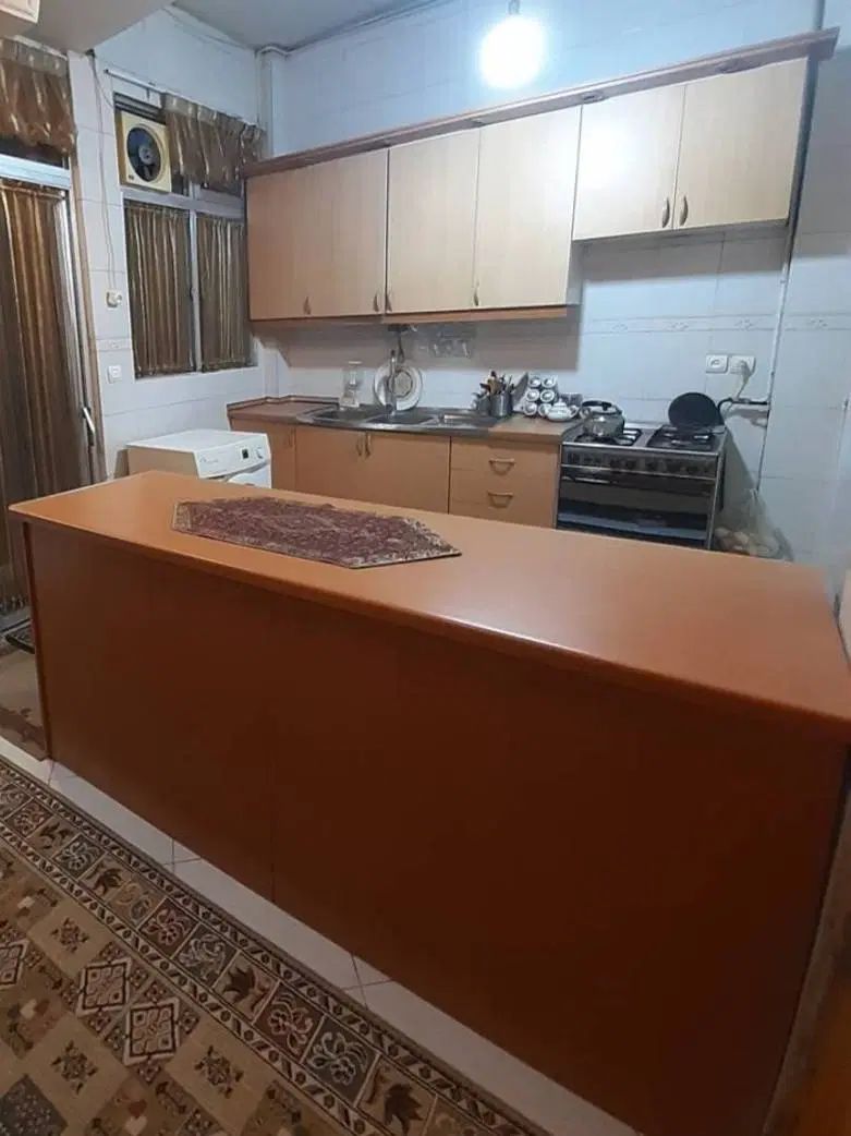کابینت دسته دوم بسیار تمیز به همراه سینک ظرفشویی|مصالح و تجهیزات ساختمان|تهران, فلسطین (میدان انقلاب)|دیوار
