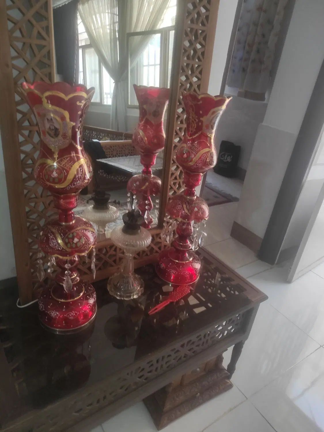 چراغ گل لاله|صنایع دستی و سایر لوازم تزئینی|اصفهان, شیخ اشراق|دیوار
