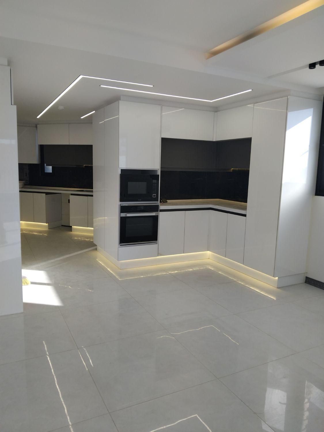 طراحی و ساخت مدرنترین کابینت و کمد دیواری|خدمات پیشه و مهارت|اصفهان, شهشهان|دیوار