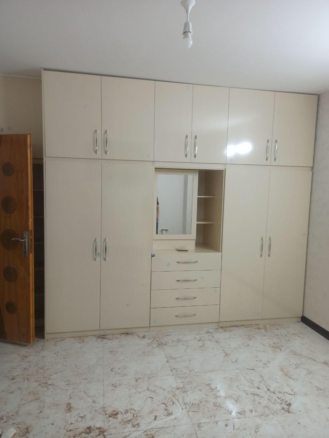 کمد دیواری و کابینت tv وال میز تحریر|خدمات پیشه و مهارت|اصفهان, شهشهان|دیوار