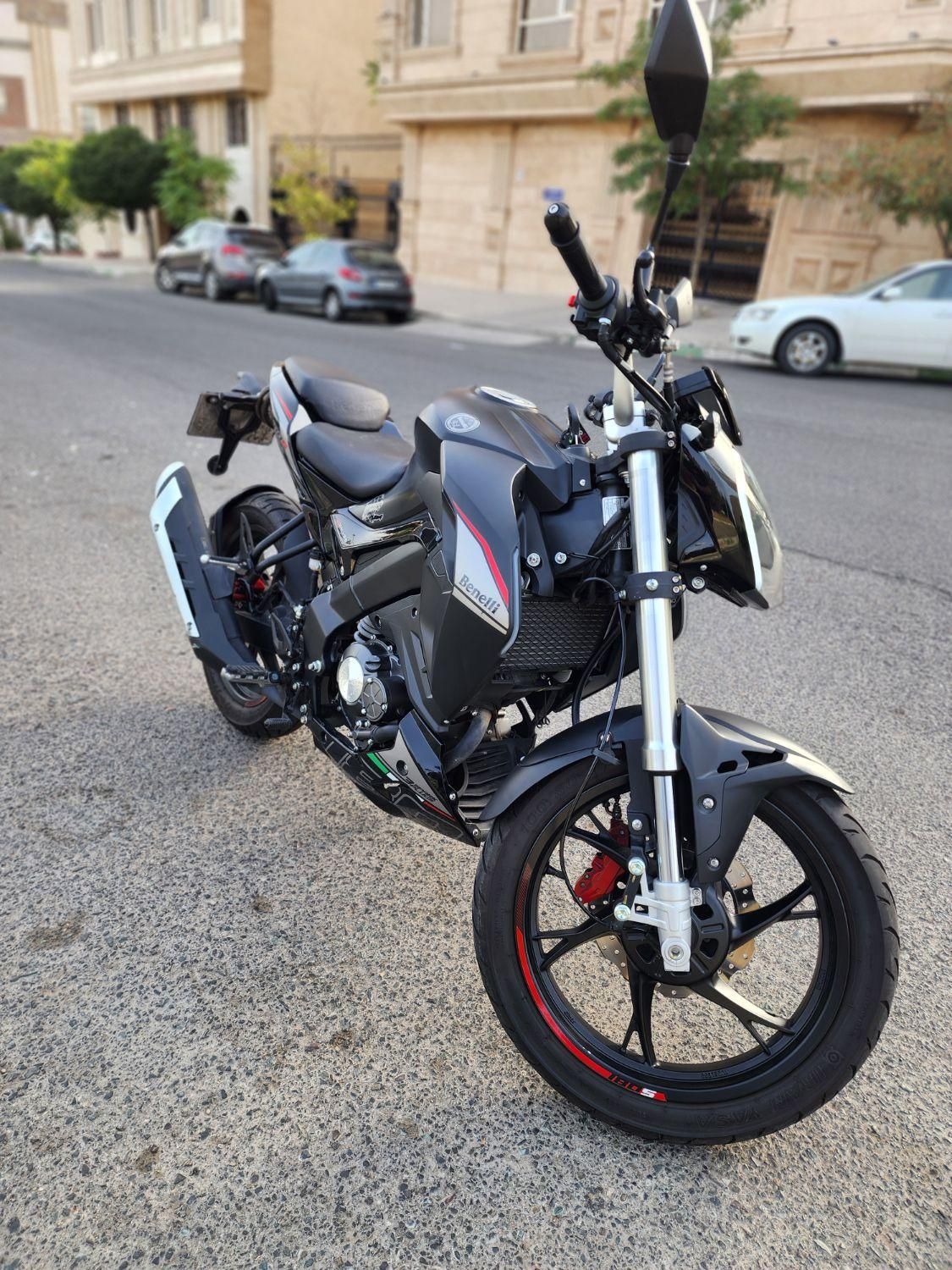 بنلی 180s سال403|موتورسیکلت|تهران, جنت‌آباد مرکزی|دیوار