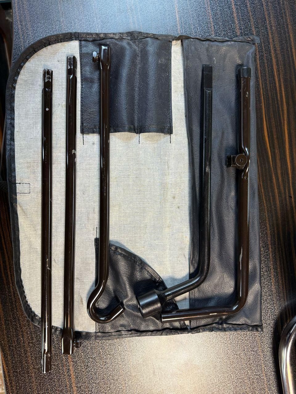 جعبه آچار تویوتا لندکروز|قطعات یدکی و لوازم جانبی|شیراز, زرهی|دیوار