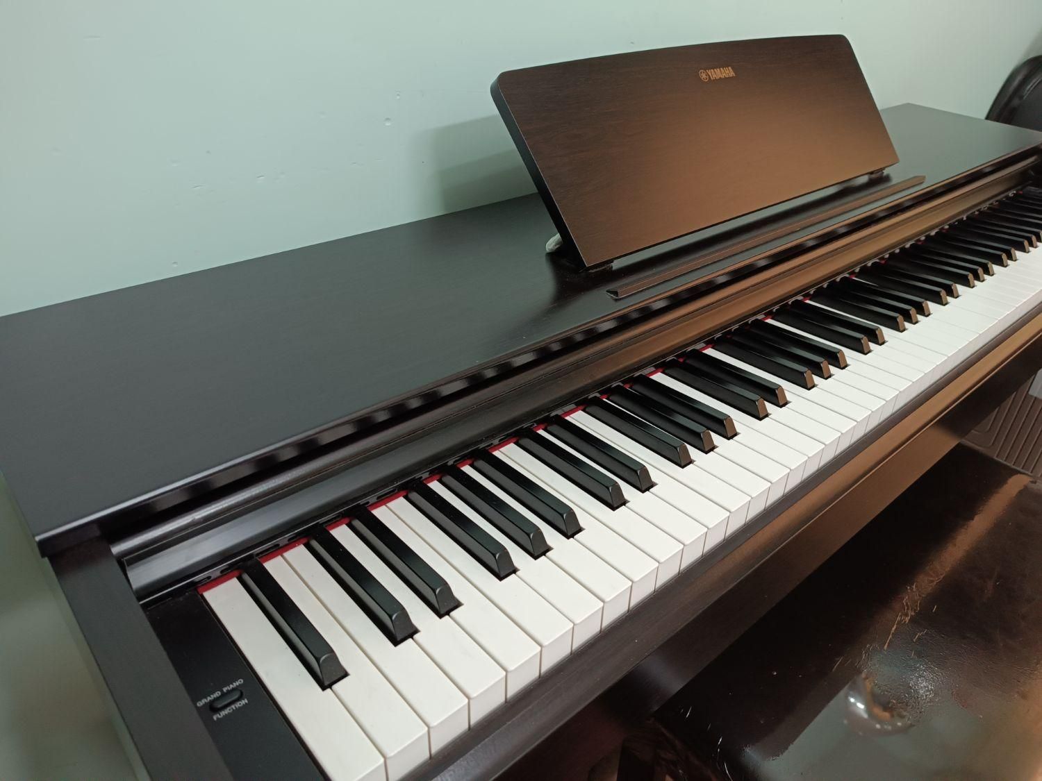پیانو دیجیتال Yamaha|پیانو، کیبورد، آکاردئون|مشهد, کوثر|دیوار