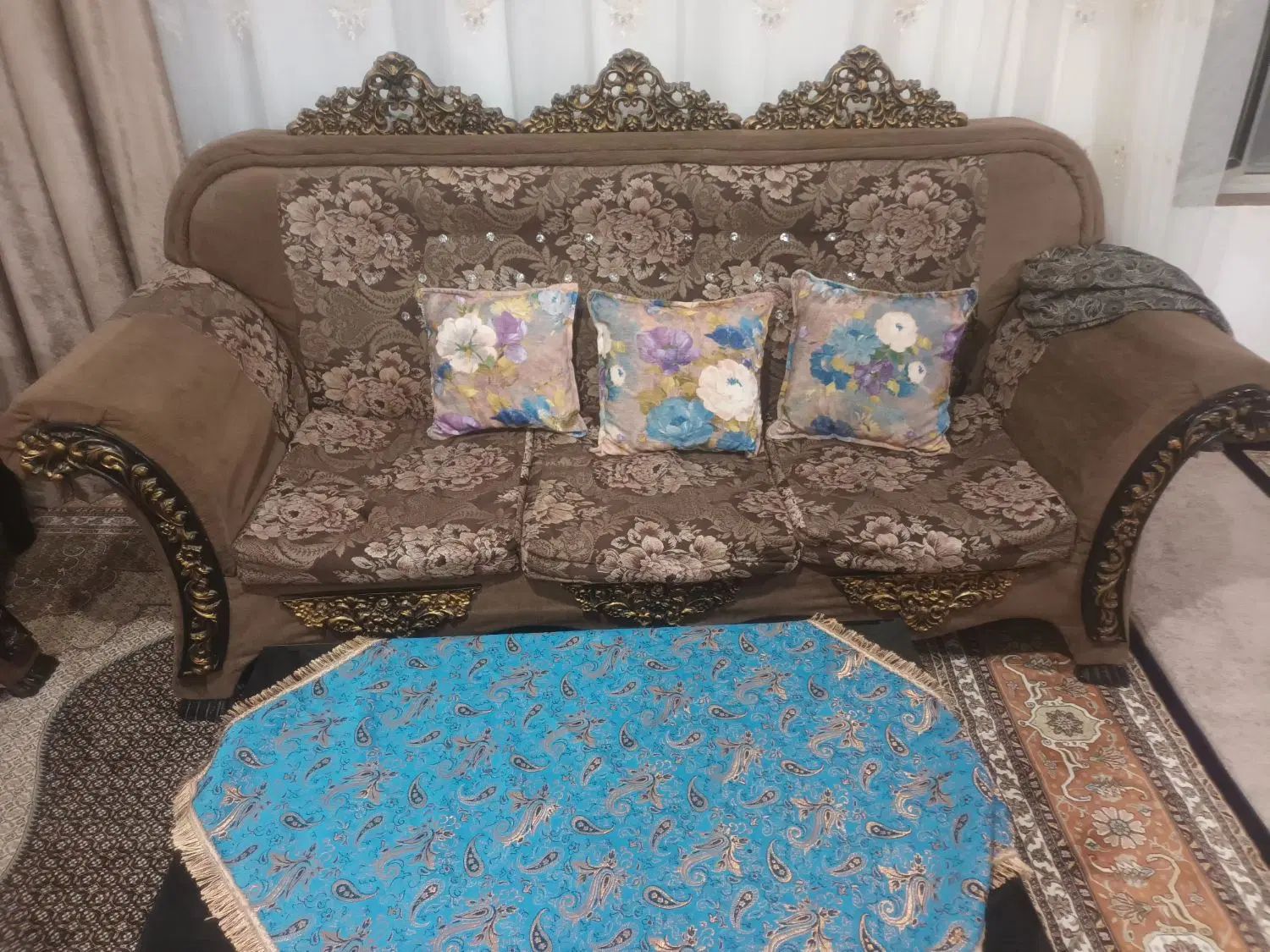مبل کارکرده فقط برای مغازه وارایشگاه مناسبه|مبلمان خانگی و میز عسلی|گرمی, |دیوار