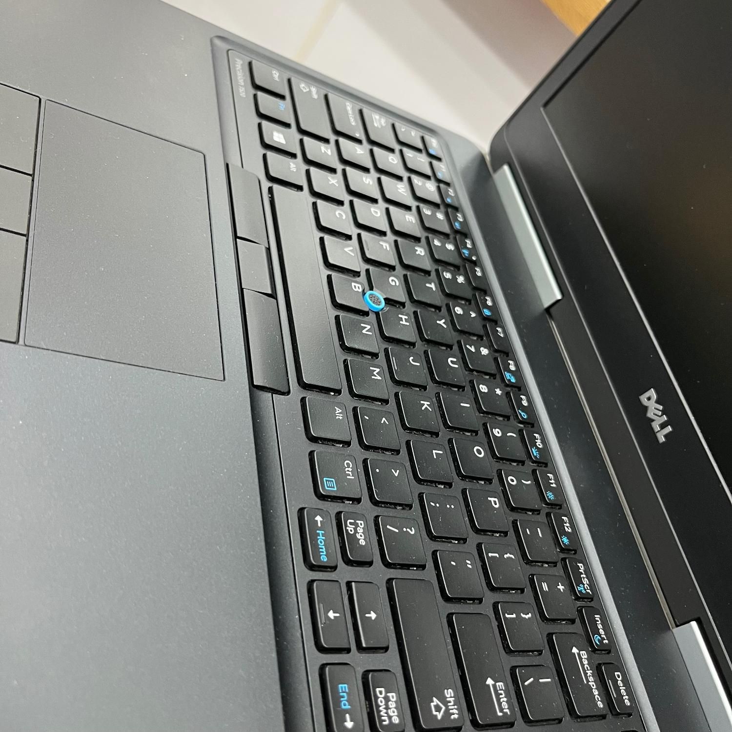 لپتاپ Dell گرافیک ۴ تمیز|رایانه همراه|اصفهان, لاله|دیوار