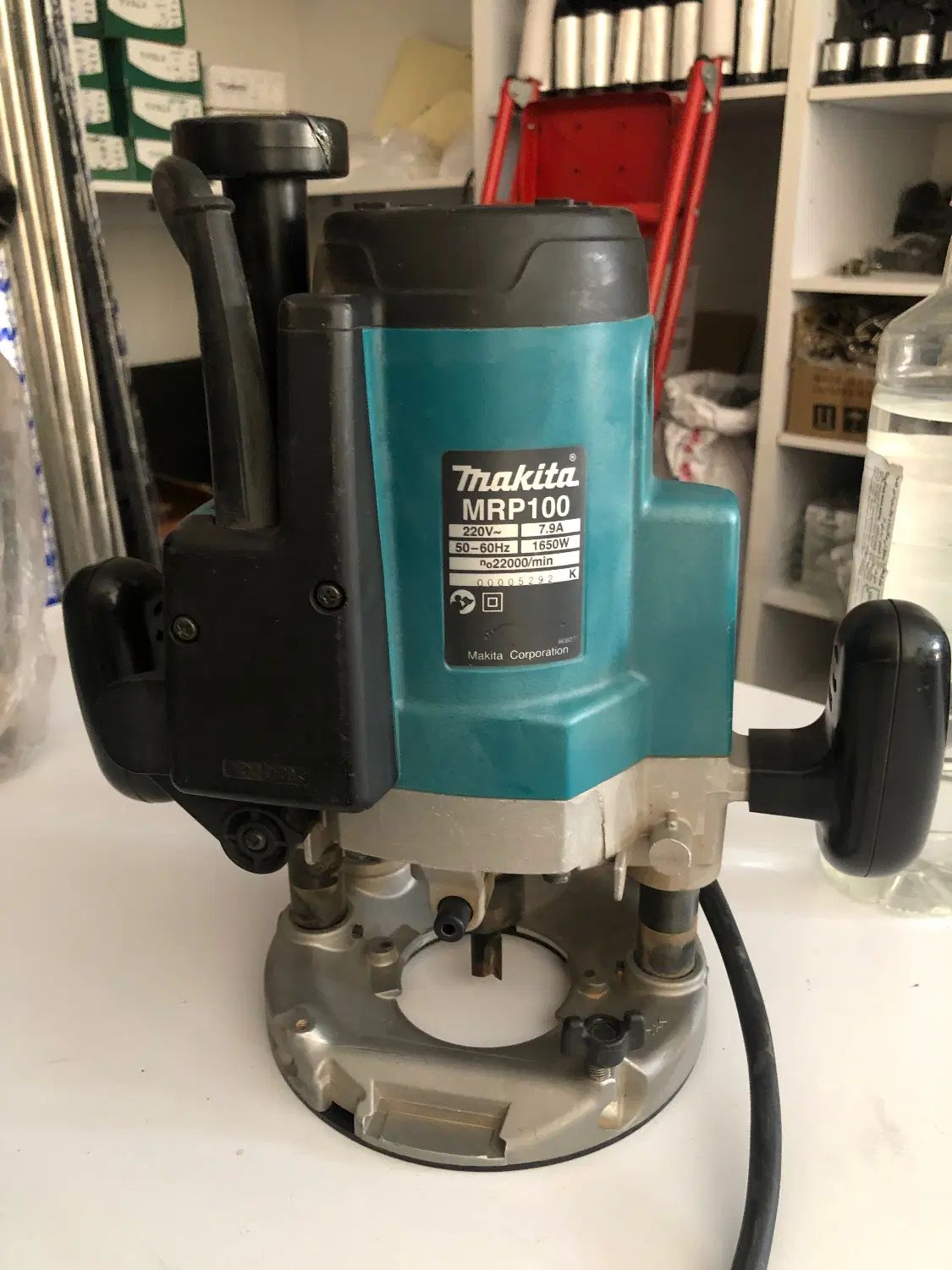 MAKITA اُورفرز درحد - ماکیتا قدیمی اصلی با متعلقات|ابزارآلات|تهران, باغ فیض|دیوار