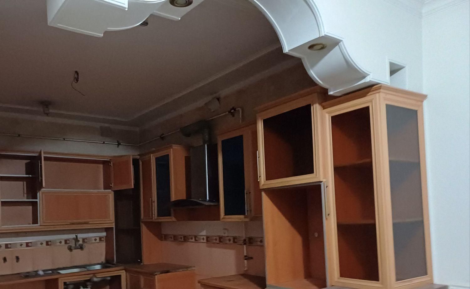 سرویس کابینت آشپزخانه کامل برای فروش فوری|مصالح و تجهیزات ساختمان|امیدیه, |دیوار