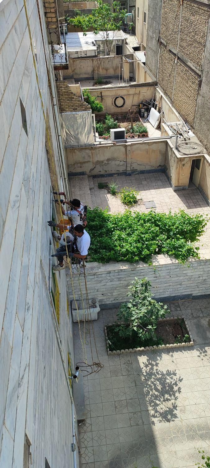 تعمیرات نمااب بندی عایق کاری نماشویی پیچ رولپلاک و|خدمات پیشه و مهارت|رودسر, |دیوار