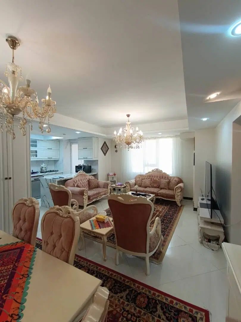 ۸۰متر فول نما تراورتن سالن پرده خور(چهارباغ)|فروش آپارتمان|تهران, جنت‌آباد جنوبی|دیوار