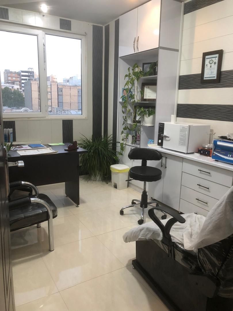 واحد۷۵متری تجاری،مناسب مطب،دفتروکالت سی متری دوم|فروش دفتر کار، اتاق اداری، مطب|کرمانشاه, |دیوار