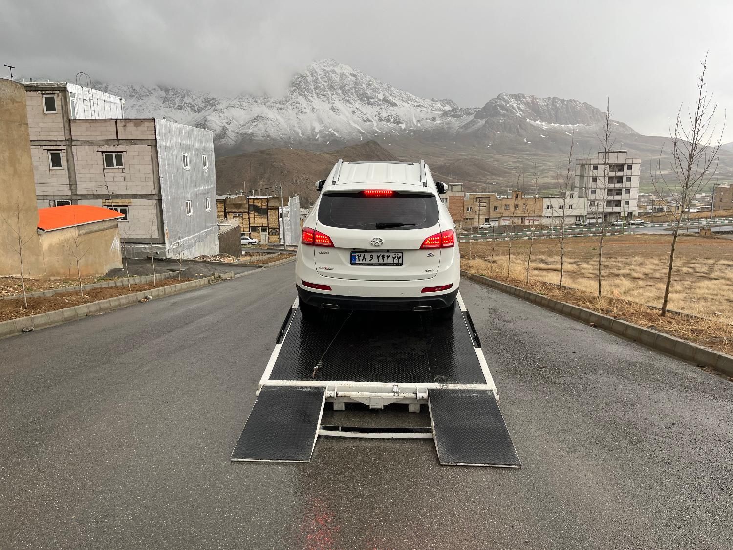 خودروبر جرثقیل امداد خودرو بکسل یدکش24ساعته کریر|خدمات حمل و نقل|اصفهان, شهرک صنعتی امیرکبیر (شاپور جدید)|دیوار