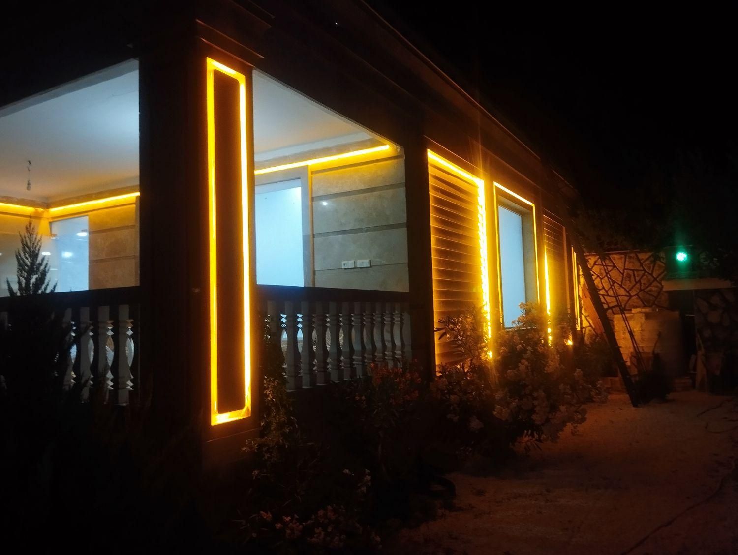 ویلا استخر دار اجاره روزانه عالی عالی|اجارهٔ کوتاه‌مدت ویلا و باغ|قزوین, |دیوار