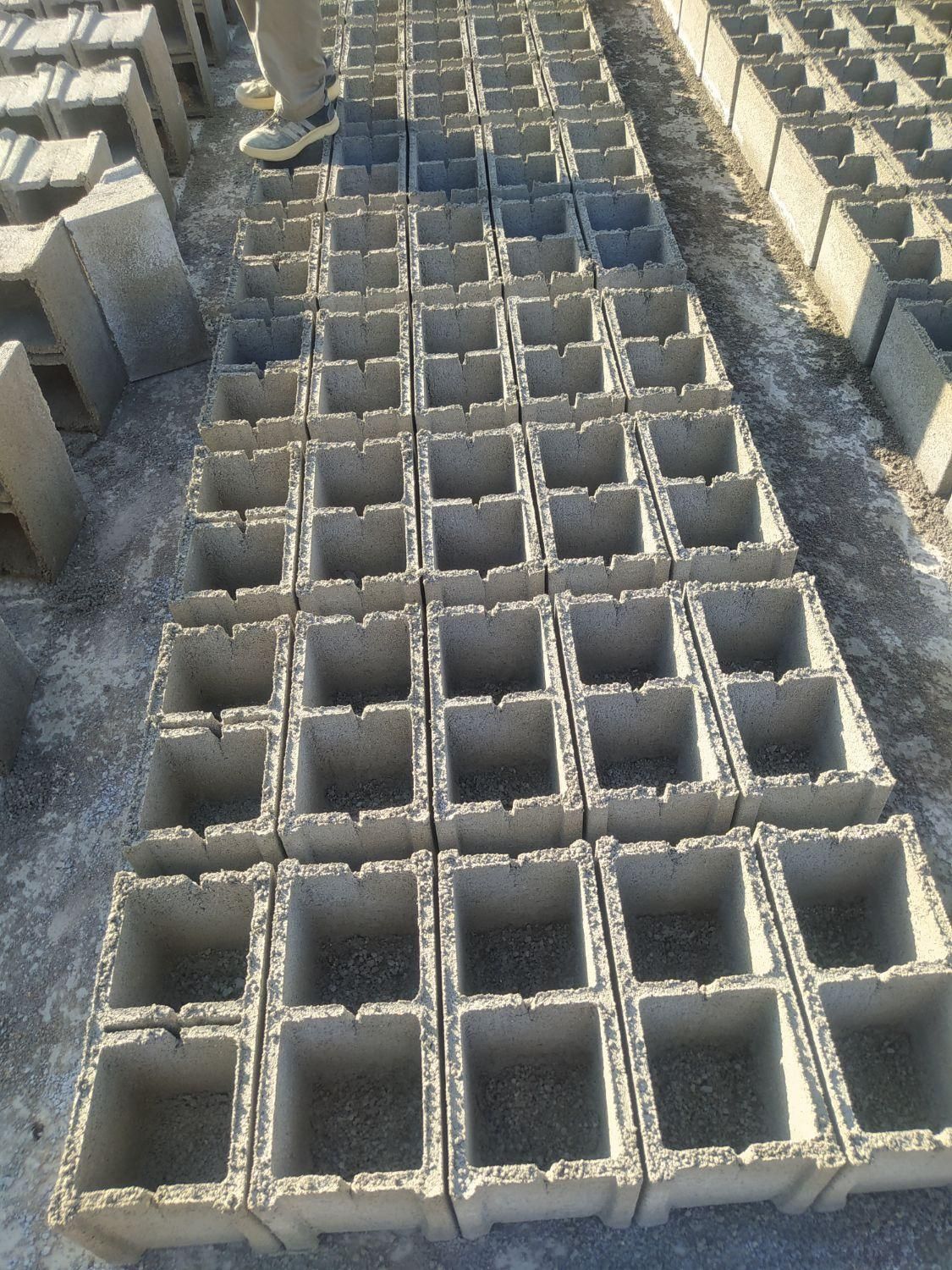 پخش انواع بلوک سیمانی|خدمات پیشه و مهارت|شهرضا, |دیوار