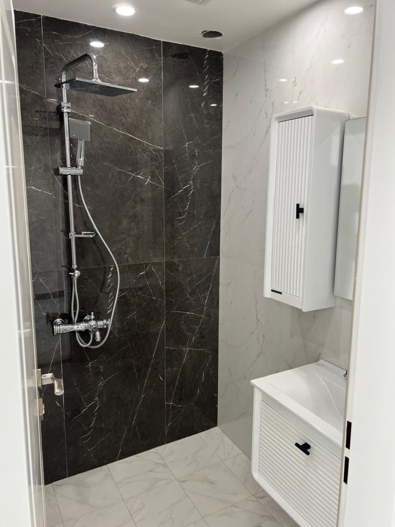 ۱۱۰متر صرافهاشمال  درحدنوساز  غرق‌نور امکانات‌کامل