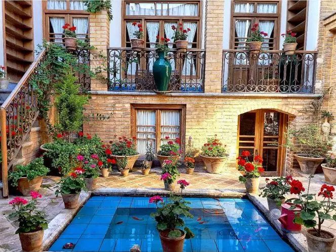 ویلایی ۳۶۵ متر ۳ خواب / سندار بر۱۲ /  نصف تهاطر|فروش خانه و ویلا|کرج, گلشهر|دیوار