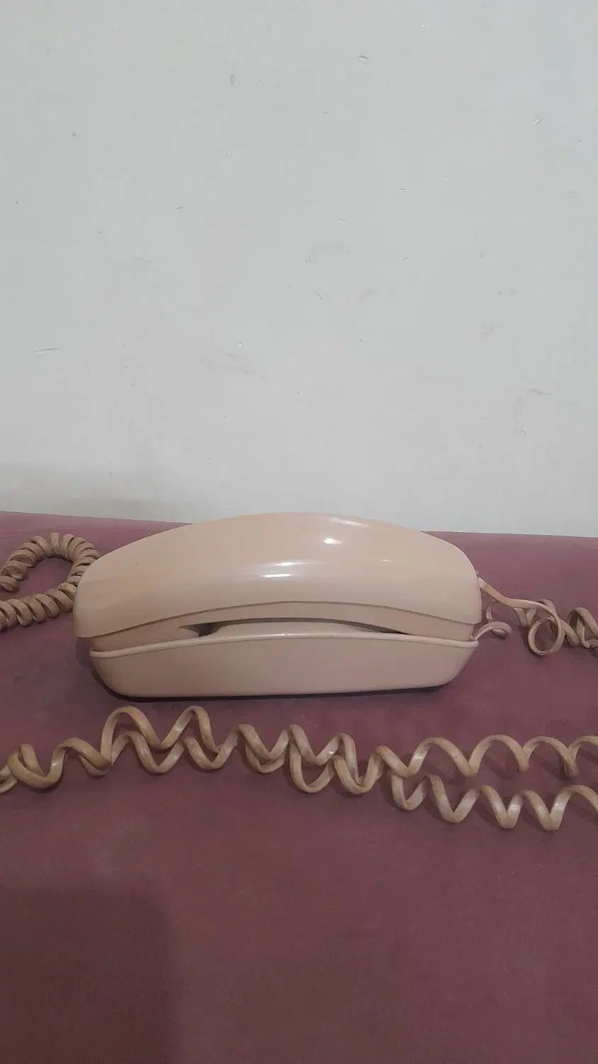 تعداد وسایل عتیقه وکلکسیونی درحدصفر رادیوساعت تلفن|کلکسیون اشیاء عتیقه|اردبیل, |دیوار