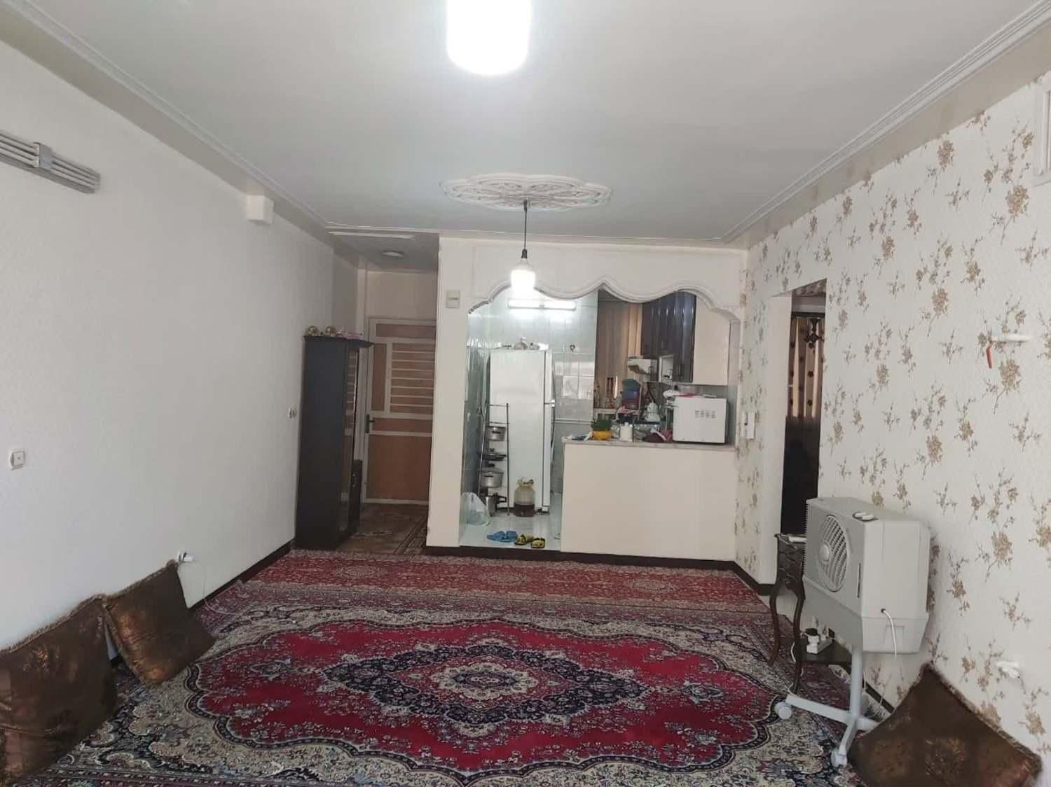 آپارتمان دوخوابه ملکی واقع در بلوار گلستان|فروش آپارتمان|شیراز, حر|دیوار