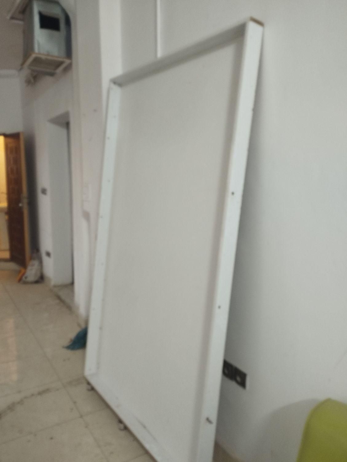 میزکارمطب ودیوارمتحرک ومبل|حراج|تربت‌حیدریه, میدان مرکزی|دیوار