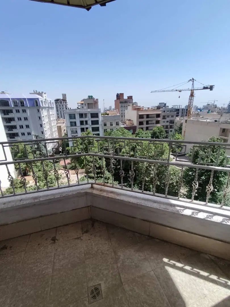 آپارتمان لوکس ۳۵۰متری زعفرانیه ، فقط ۷۰میلیارد|فروش آپارتمان|تهران, زعفرانیه|دیوار