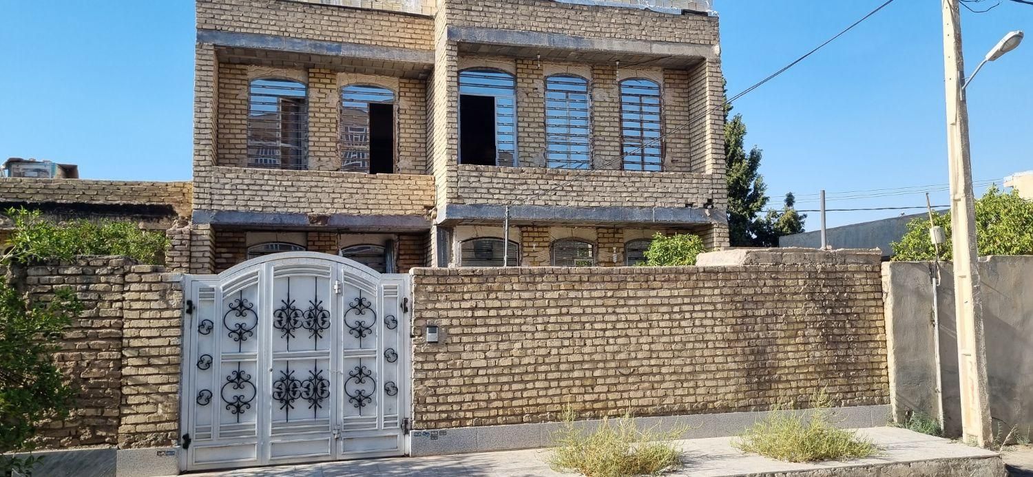 خانه ۲ طبقه ویلایی همره با سویت۲بر|فروش خانه و ویلا|شیراز, شهرک مطهری|دیوار