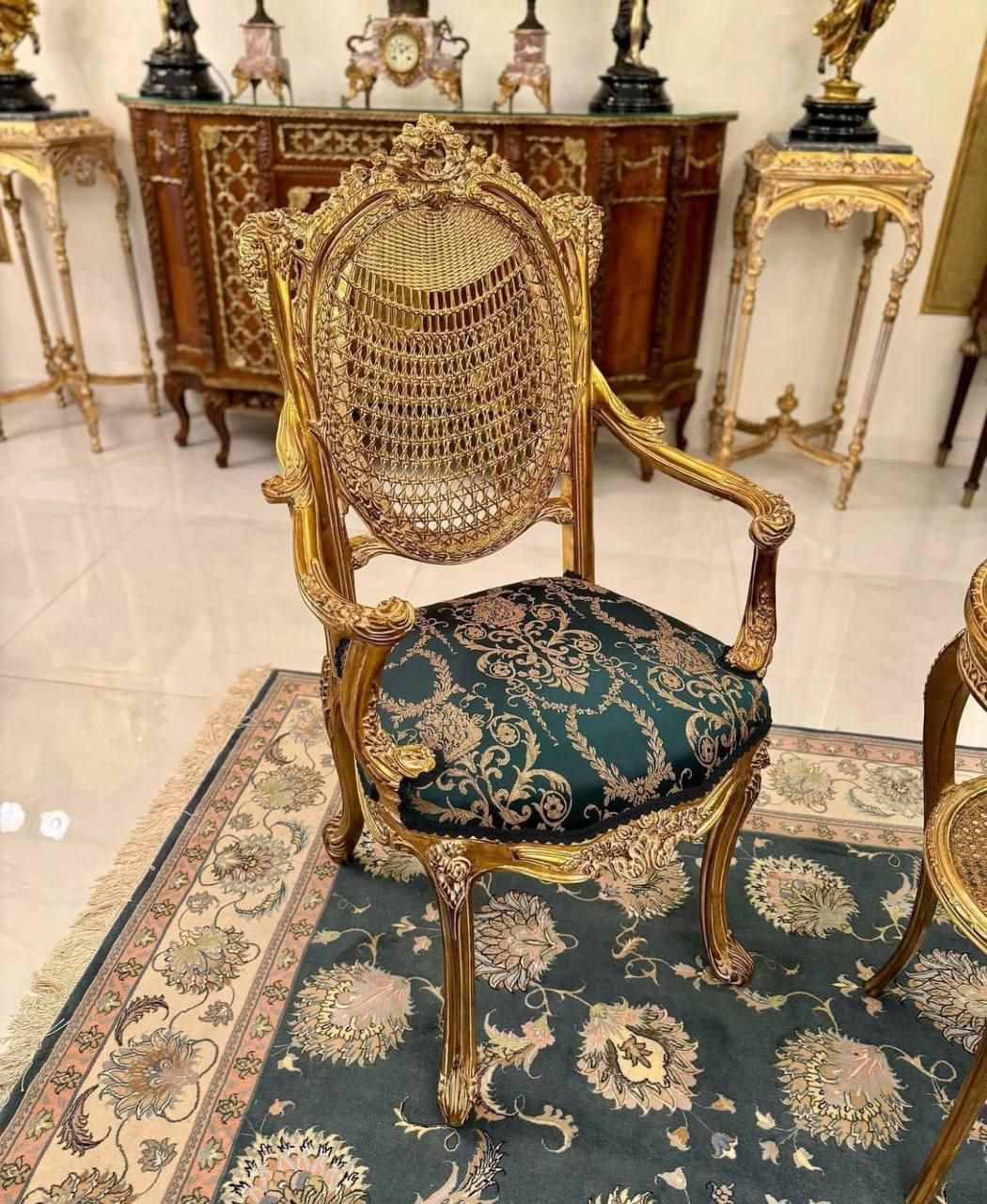 نجار ماهر برای چوبگیری|استخدام صنعتی، فنی، مهندسی|پردیس, سیاه سنگ|دیوار