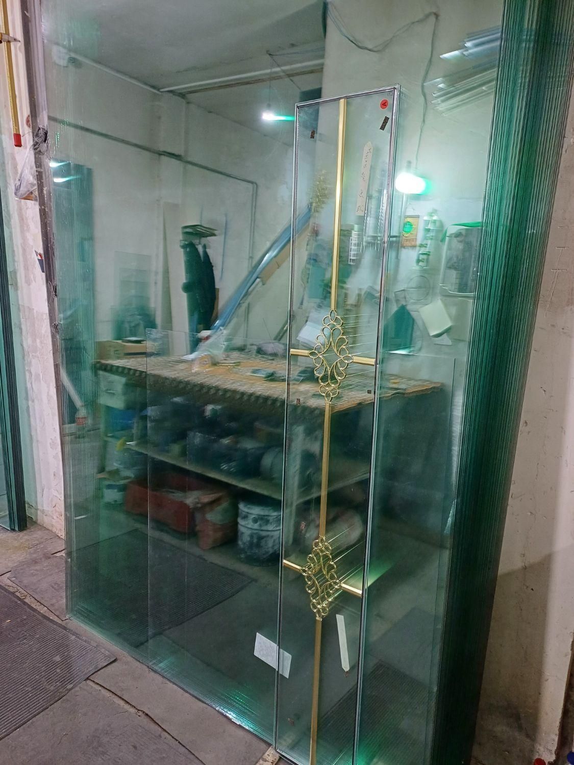 شیشه بری سیار نصب درمحل رایگان|خدمات پیشه و مهارت|تبریز, |دیوار