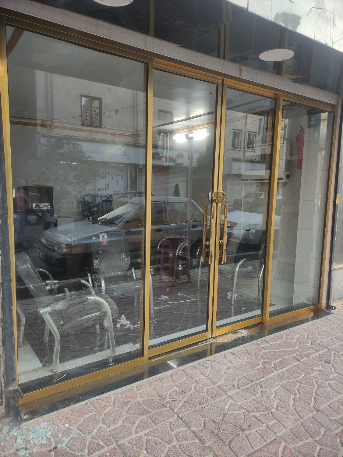 شیشه سکوریت درب اتوماتیک و کرکره(فرجی)|خدمات پیشه و مهارت|اسلام‌شهر, شهرک قائمیه|دیوار