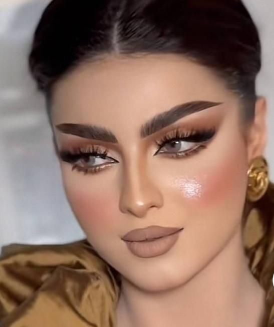 آموزشگاه آرایشگری زنانه|خدمات آرایشگری و زیبایی|شیراز, سیاه سنگ|دیوار