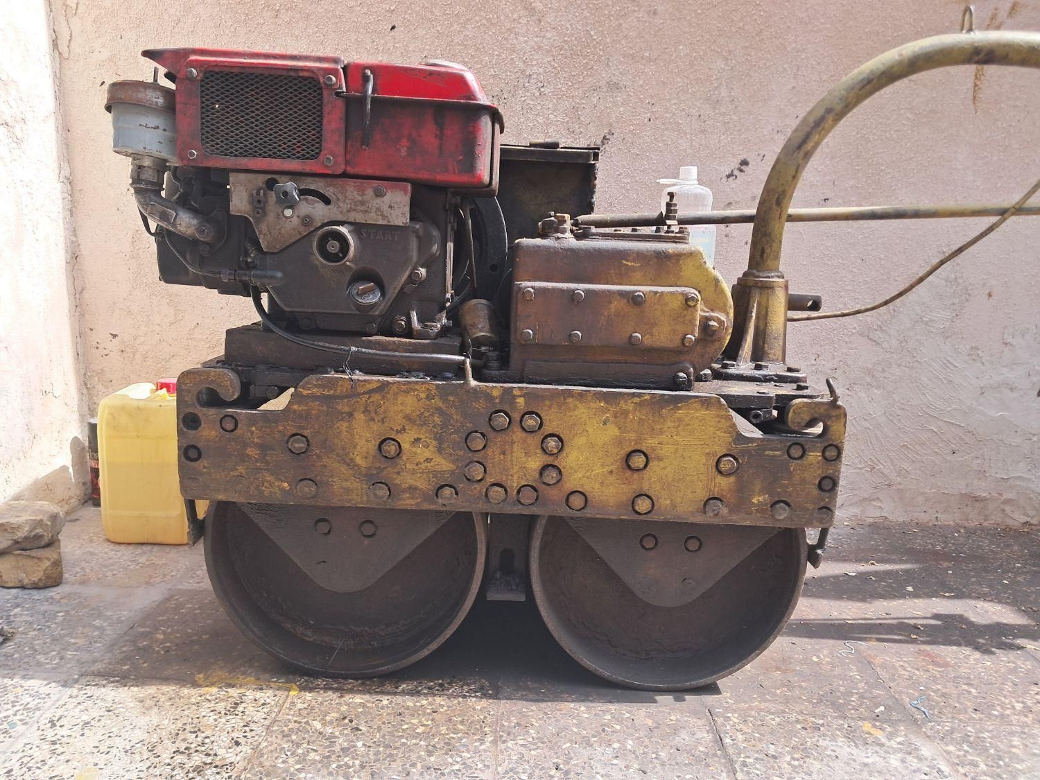 اجاره دستگاه غلتک ویبره|ماشین‌آلات صنعتی|بندرعباس, |دیوار