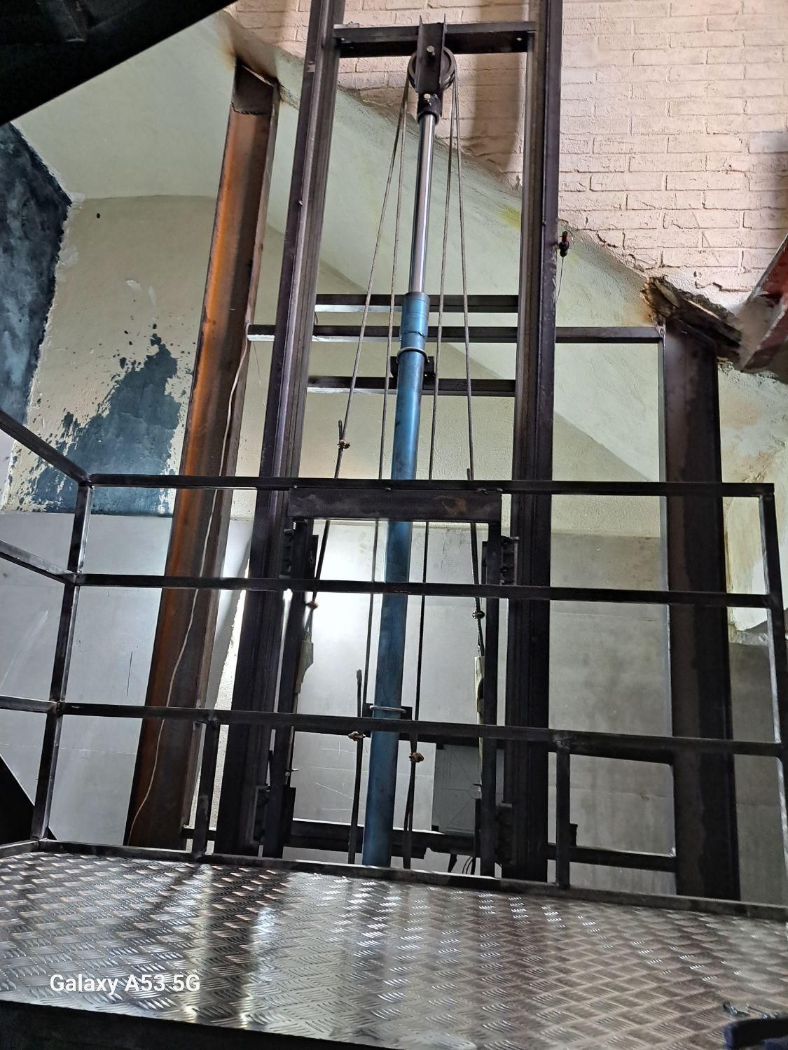 بالابر و اسانسور|ماشین‌آلات صنعتی|تهران, آذری|دیوار