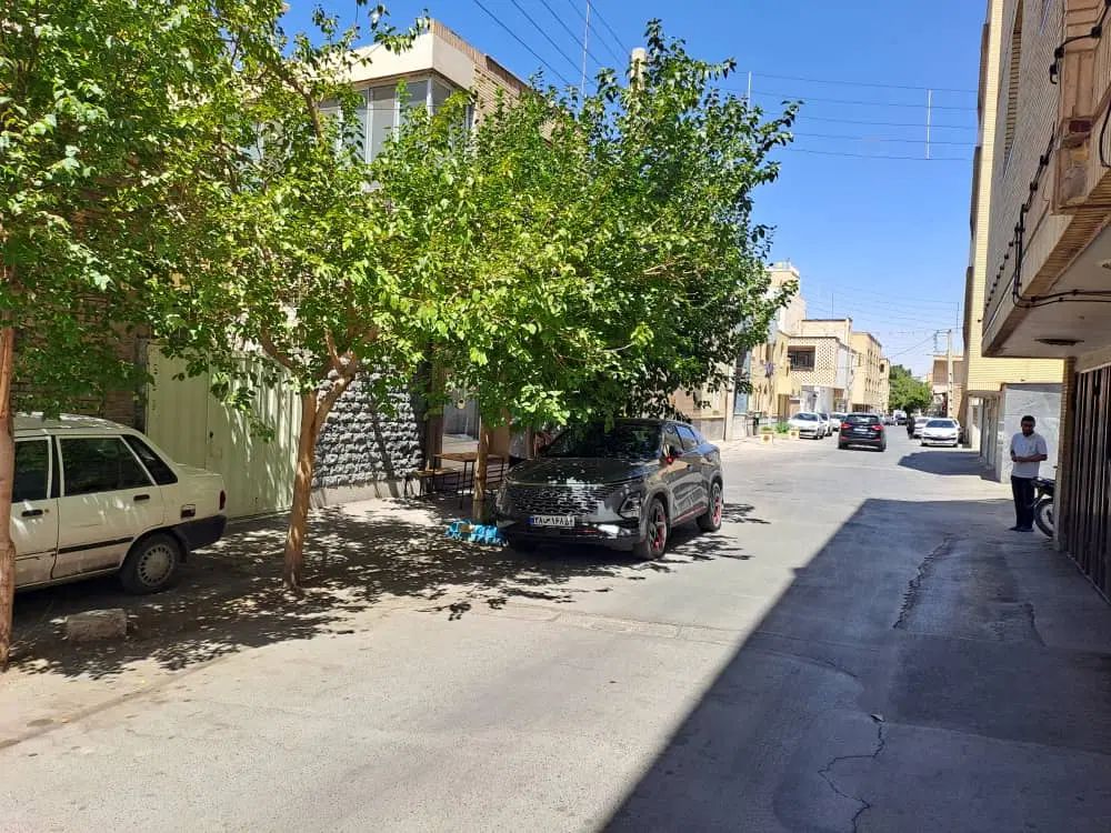 ویلایی ۲۹۰ متری جنوبی سنگ تراش ها خاقانی|فروش زمین و ملک کلنگی|اصفهان, جلفا|دیوار