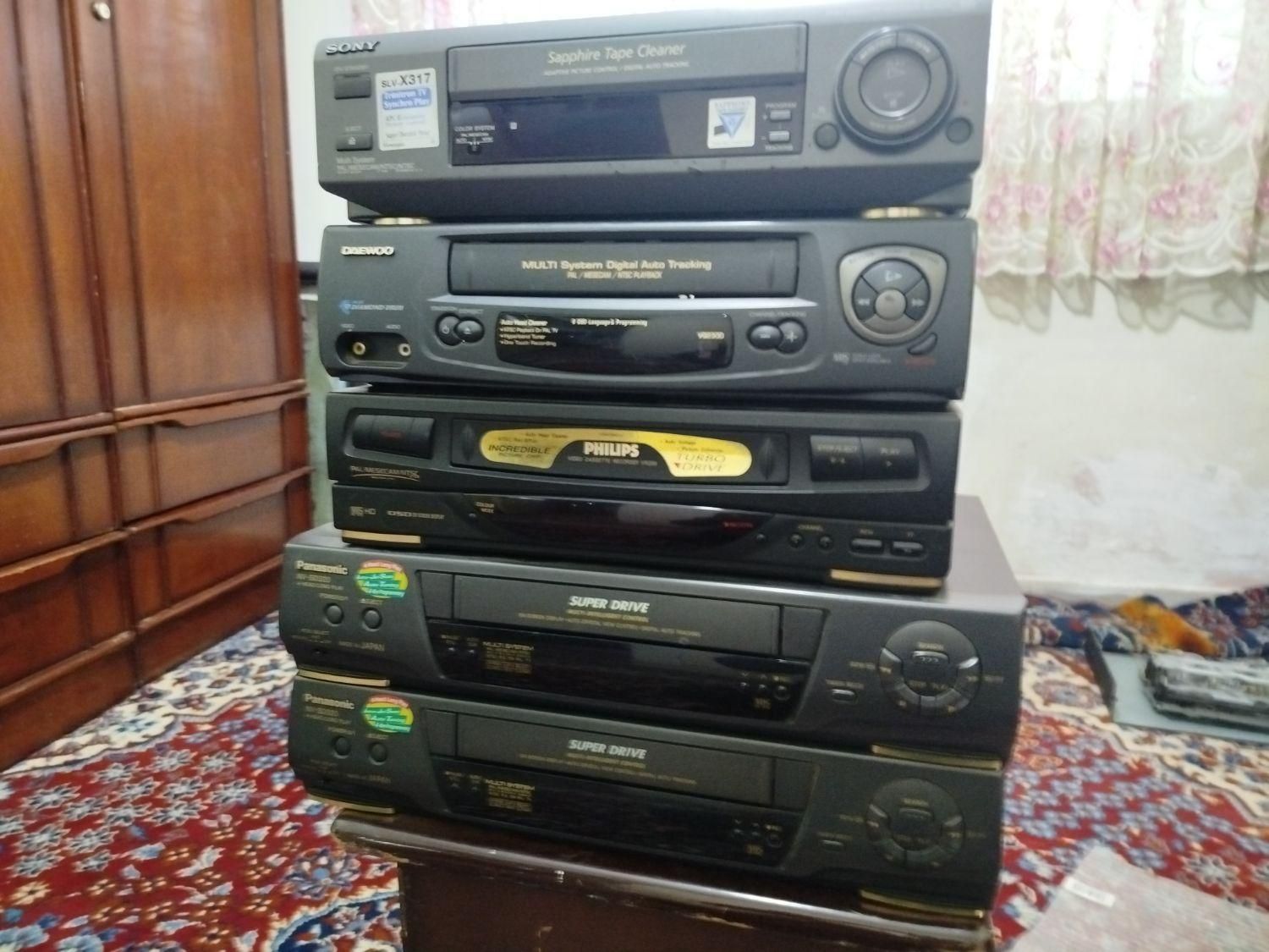 ویدیو های پخش کننده|پخش‌کننده DVD و ویدیو|اندیشه, |دیوار